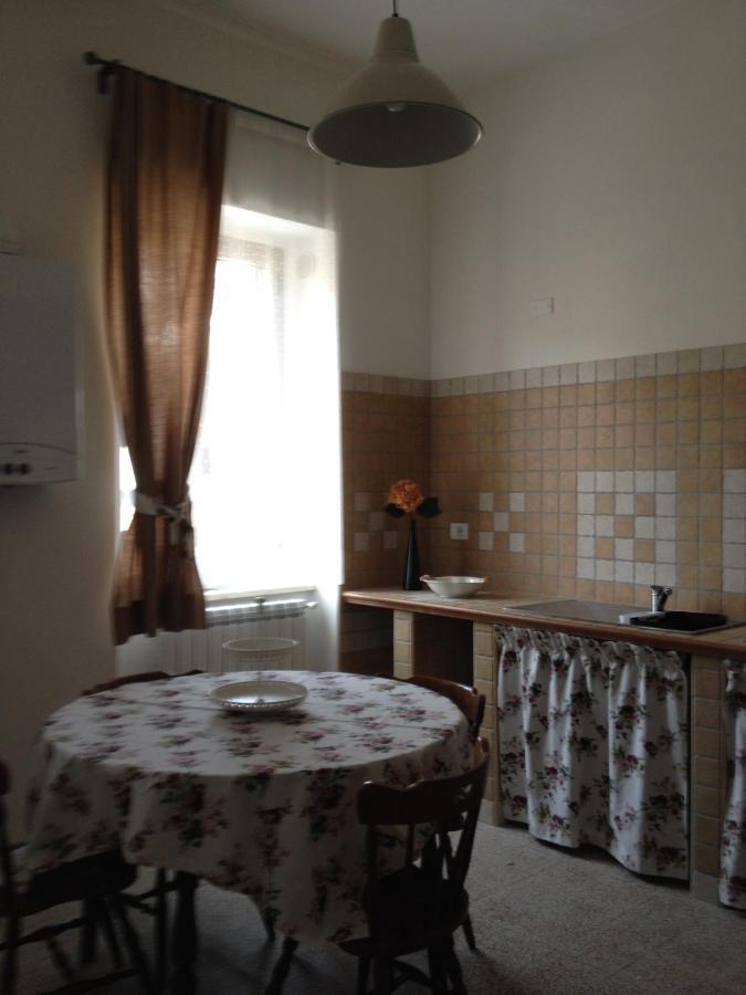B&B La Rosa Gioia Dei Marsi Екстер'єр фото